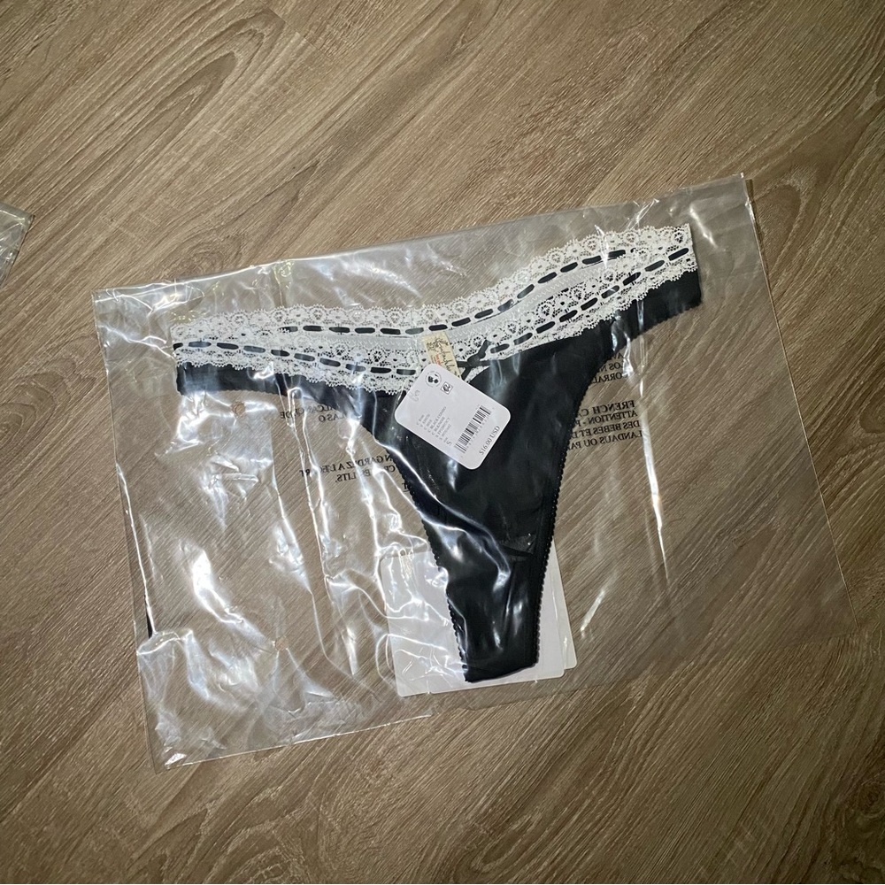 Free People So Sweet Thong Black Combo - Picture 2 of 3